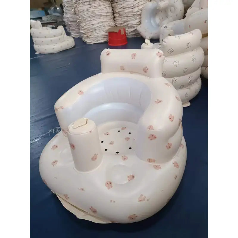 Inflatable Baby Seat Chair with Built-In Air Pump – Ages 6–24 Months