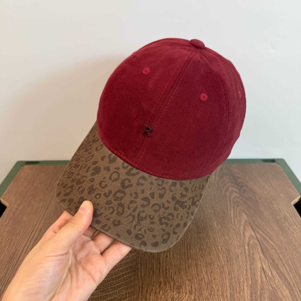 Men's And Women's Identical Quilted Leopard Print Brimmed Baseball Cap With R Logo - Retro Street Style