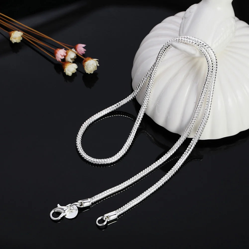 Silver Snake Chain Necklace – Sleek Minimalist Style