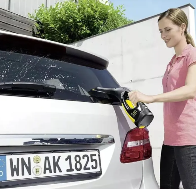 Cordless Automatic Window Cleaner for Streak-Free Glass